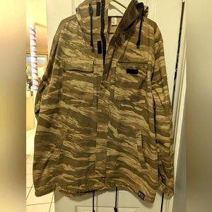 Hm xl desert camp jacket, warn a handful of times in great condition